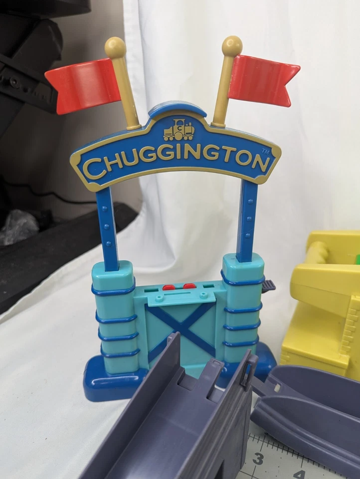 Chuggington Train Set Tracks Lot Playset Launcher - Image 2 of 4