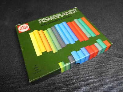 Vintage Talens Rembrandt Soft Pastels 45 Count 0,4