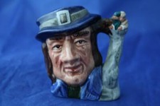 ROYAL DOULTON RARE MINIATURE GULLIVER ETC CHARACTER JUG D6566