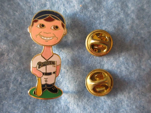 MLB Baseball Pin Bobblehead Boy San Diego Padres