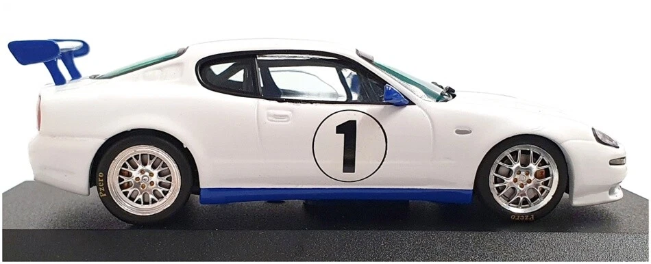 Coche de presentación Ixo escala 1/43 GTM014 - Maserati Trofeo #1 - blanco/azul Foto 4 de 4