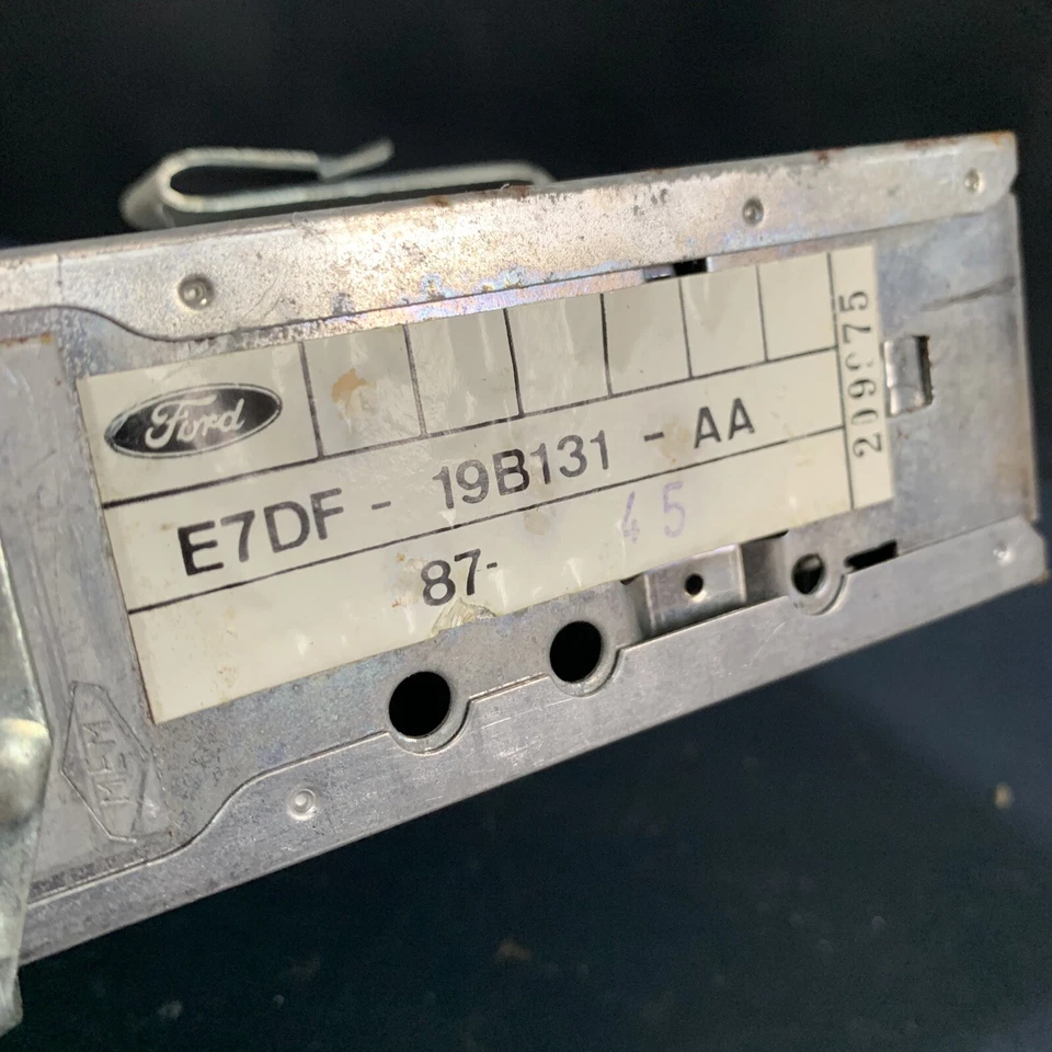 Control receptor de audio estéreo radio coche Ford Crown Victoria 87-90 E7DF-19B131-AA Foto 4 de 4