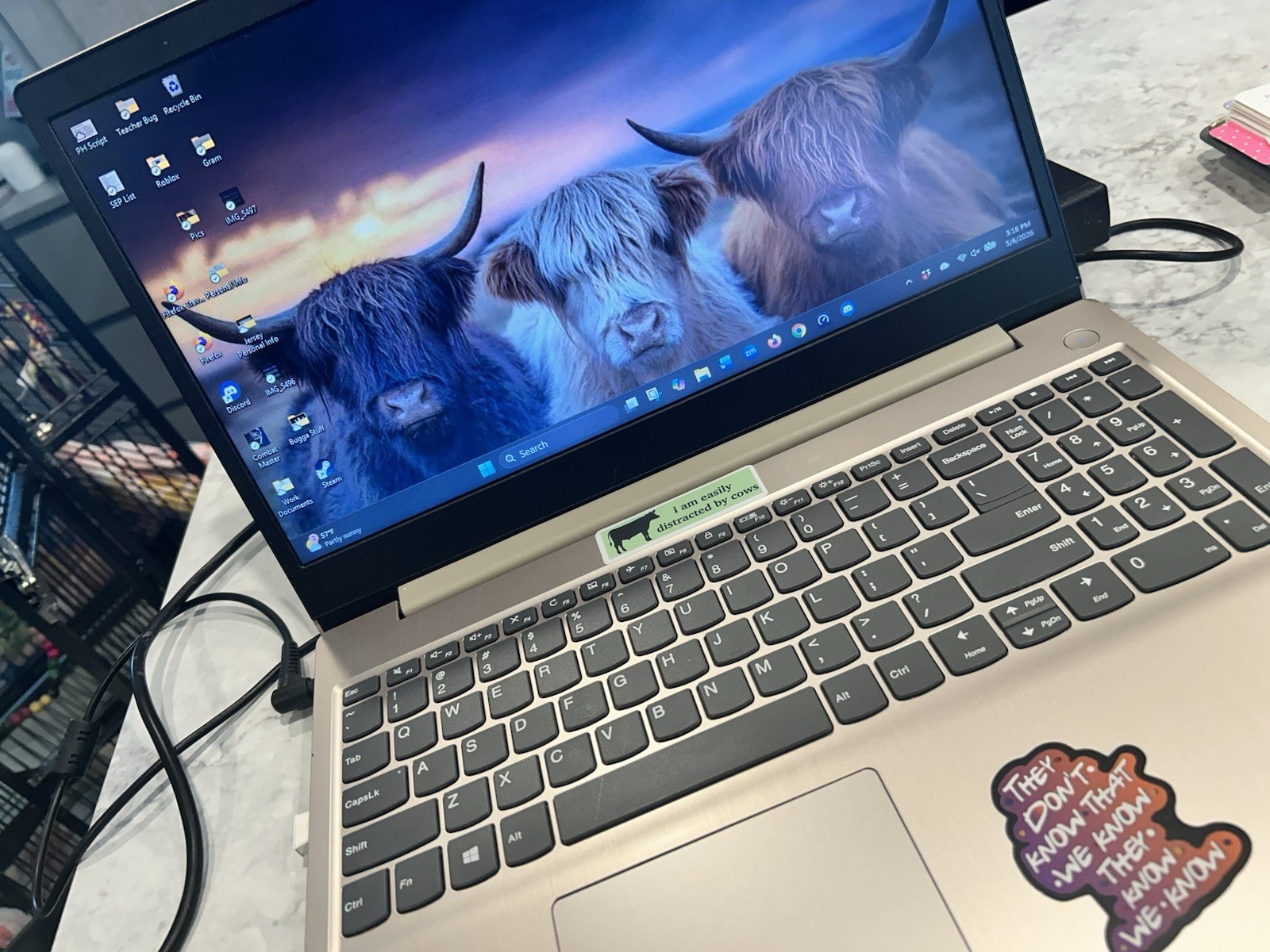 Lenovo IdeaPad 3 15.6" Touchscreen Laptop