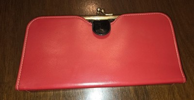 Vintage 1960s 1970s Vinyl Flap Purse Stylemark Mutterperl Red & Black Clutch