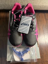 Asics Girl track cleats sz. 5H