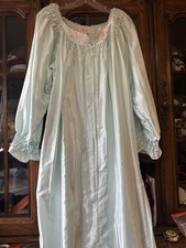 Vintage 80  s Ilise Stevens Women  s Satin Nightgown Delicate Embroidery Large