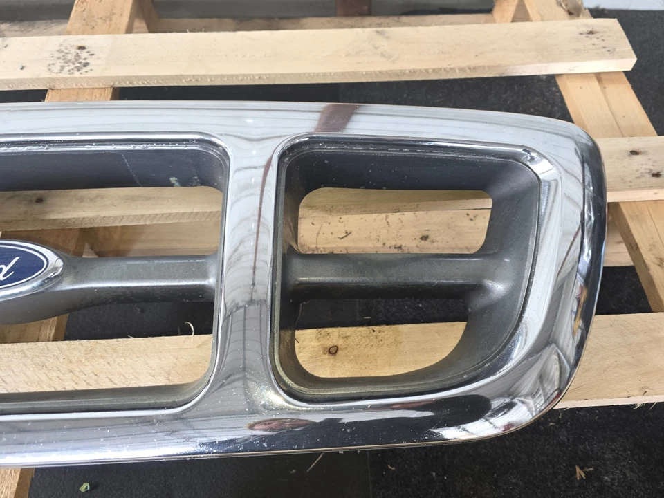 1998 1999 2000 Ford Ranger Grille Assembly Tested Oem - Image 2 of 4