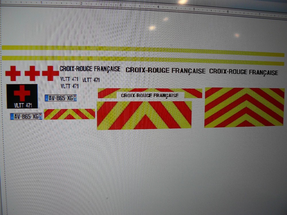 France Red Cross SUV Vehicle Decals 1:24