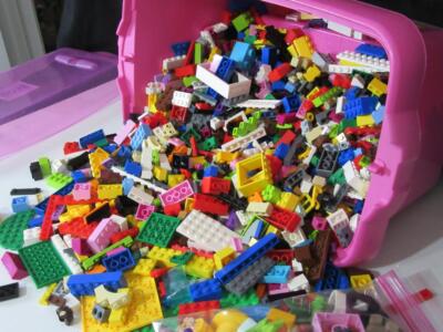 LEGOS Toys! #5560 Pink Tub filled with *1500* pcs LEGO Blocks Asst