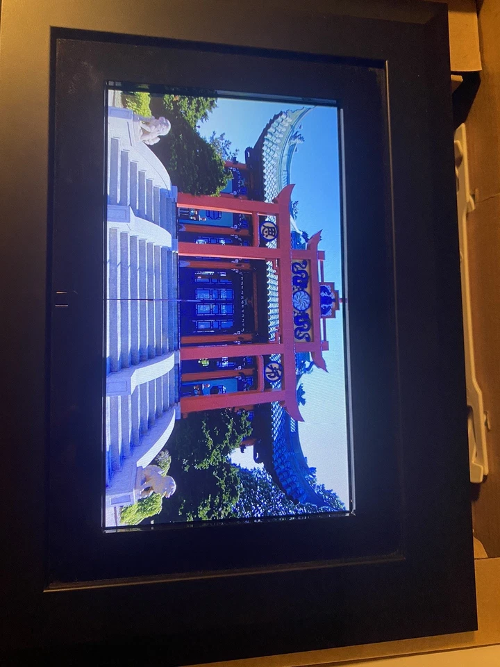 KODAK EASYSHARE SV811 Digital 8" Photo Frame SD Card Viewer  - Image 4 of 4