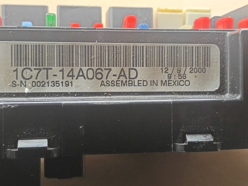 1999-2001 FOOD F-250 UNDER-DASH FUSE-BOX p/n 1C7T-14A067-AD