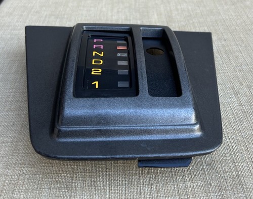 MAZDA ROTARY 1984-85 RX7 SERIES 3 COUPE CONSOLE AUTO SHIFTER SELECTOR SURROUND!! - Picture 2 of 14