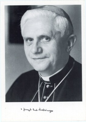 Portrait Pope Ratzinger Posters, Prints & Pictures - Photo Vatican City Pope Paul Vi
