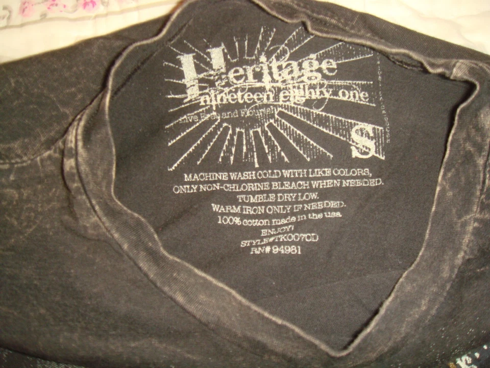 Camiseta Vintage Heritage 1981 Manga Larga Talla S Envejecida Foto 4 de 4