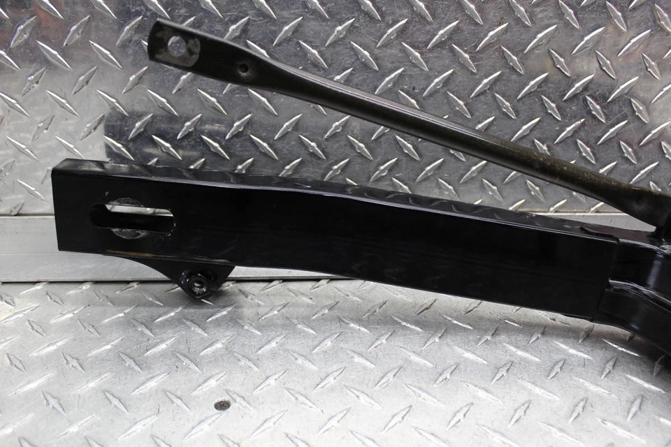 1993 HONDA NIGHTHAWK 750 CB750L CALIFORNIA REAR SWINGARM 52100-MW3-670 - Image 4 of 4