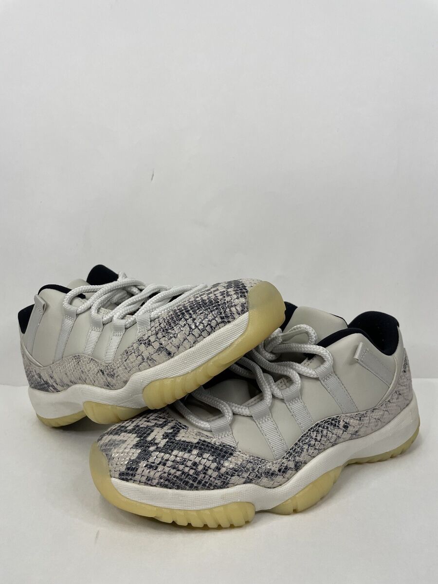 Air Jordan 11 Retro Low Light Bone Snakeskin Size 8.5 CD6846 Air Jordan 11 Retro Low Light Bone Snakeskin Size 8.5 CD6846