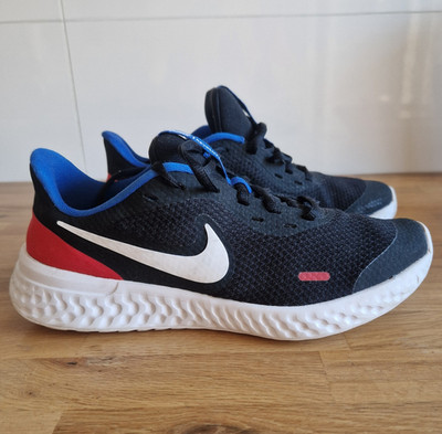 Nike Revolution Runners, Low Top, atmungsaktiv, EU 39. Unisex