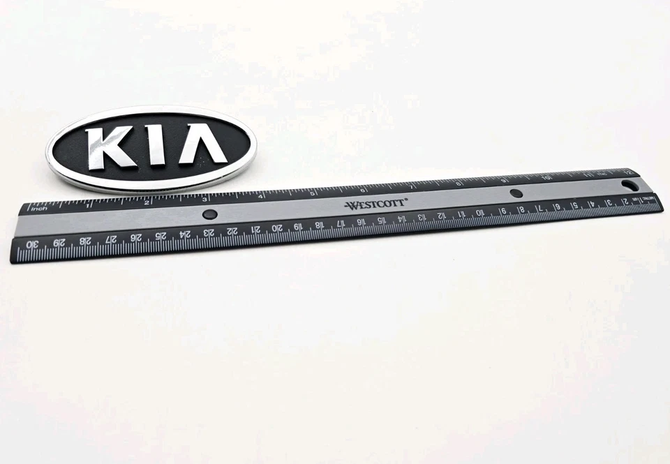 KIA SEDONA 2004-2005 PARRILLA DELANTERA EMBLEMA INSIGNIA SÍMBOLO LOGOTIPO SIGNO OVALADO OEM Foto 2 de 3