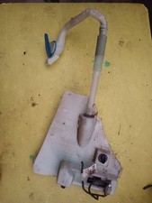 Volkswagen Touareg II 2015 Vorne rechts Wischwasserbehälter 7P0955453 DVA55547