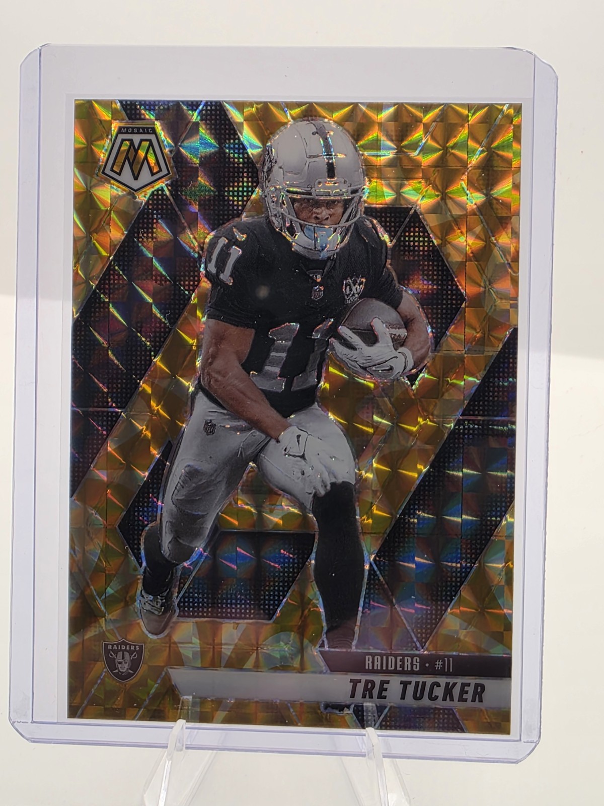 2025 Panini Mosaic - Tre Tucker #218 Reactive Yellow Mosaic Prizm