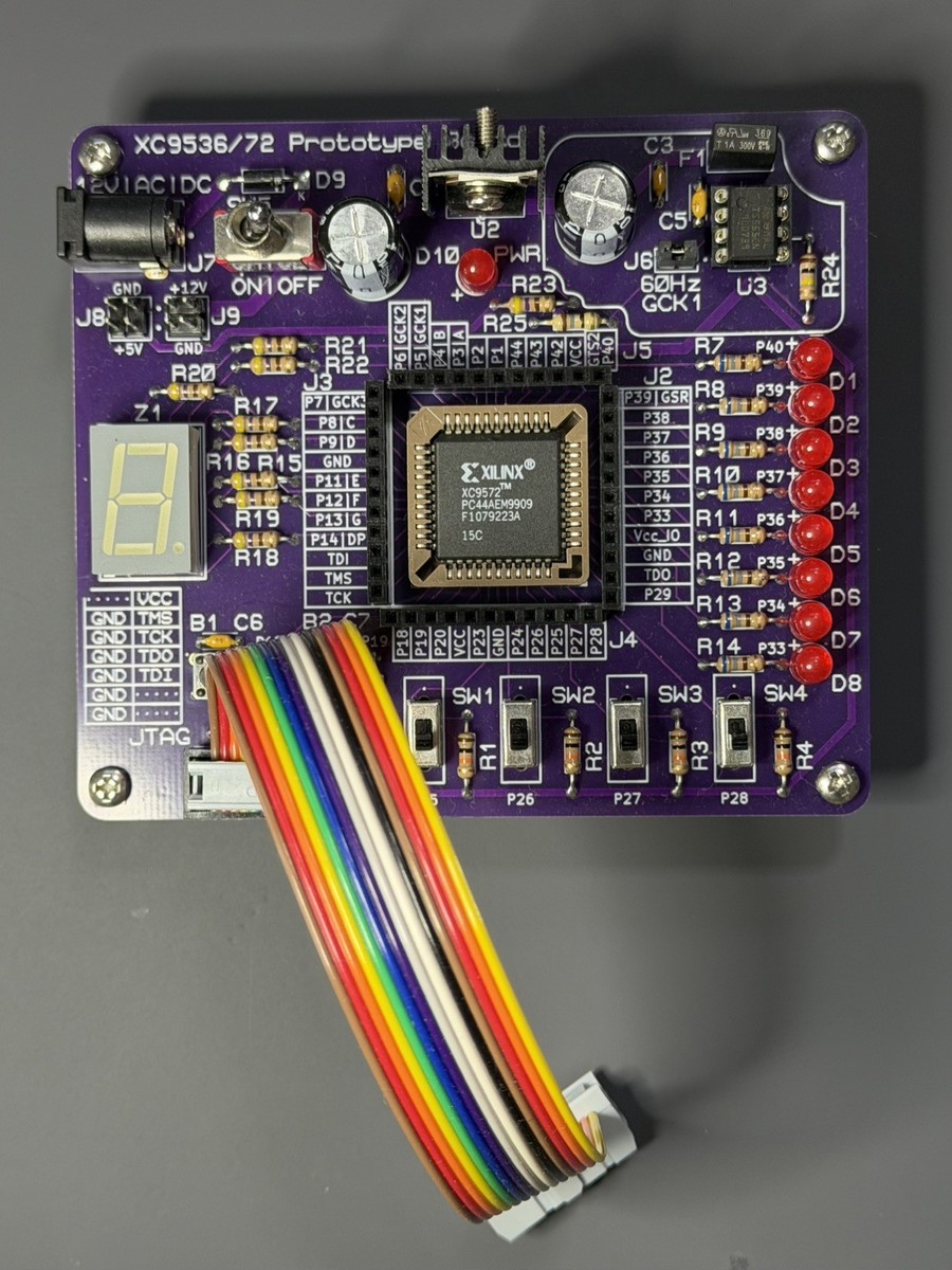 XC9536-PC44AEM  XILINX 7個　新品 Xilinx XC9536 & XC9572 PLCC44 CPLD Dev Board THT Kit or Assembled