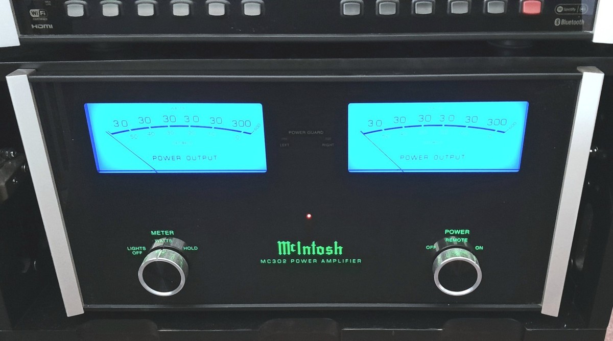 McIntosh MC302 Stereo Power Amplifier 300WPC – VA 22015 Local pick