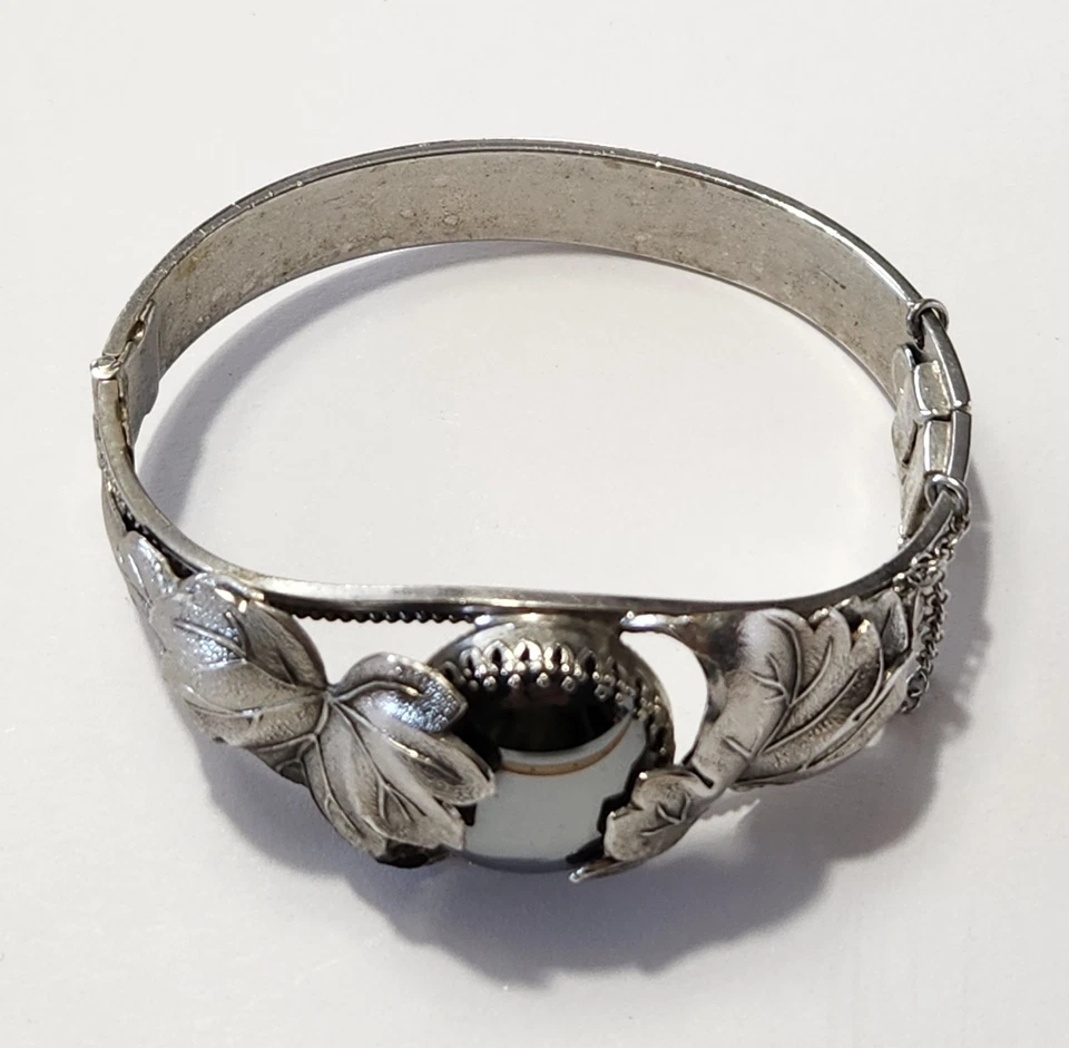 Pulsera con bisagras vintage Whiting & Davis tono plata diseño hoja piedra hematita Foto 2 de 4