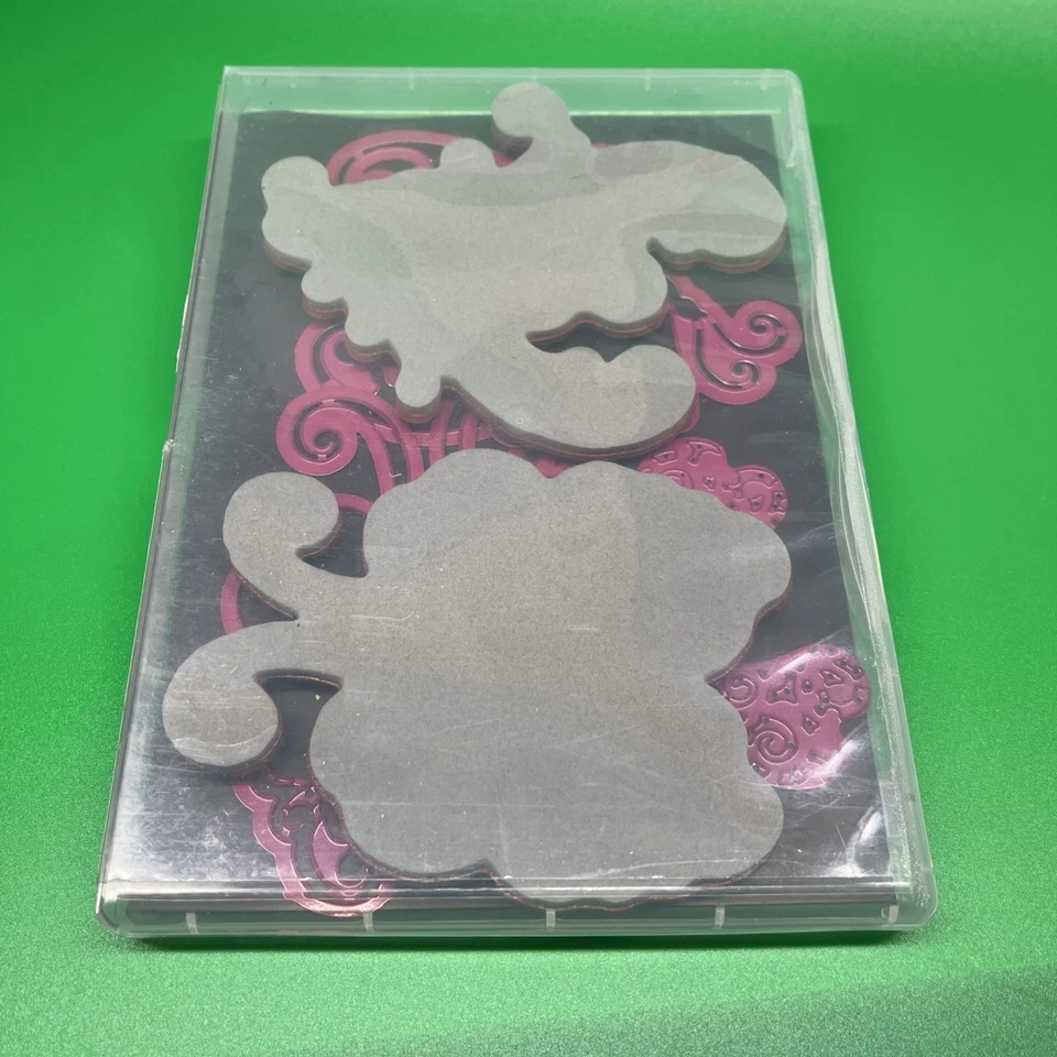 Conjuntos de selos de borboletas esvoaçantes Heartfelt Creations - Imagem 4 de 4