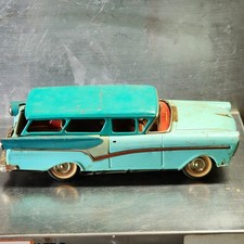 Vintage 1950's BANDAI Tin Friction 1957 FORD RANCH STATION WAGON Toy Car JAPAN