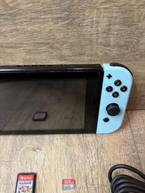 Nintendo Switch 32GB  Handheld - Free Shipping Fair CONDITION GAME & SD BUNDLE✅