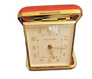 Phinne Walker Vintage Travel Clock - Doesn't keep time