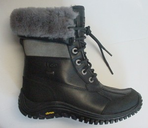 ugg adirondack black