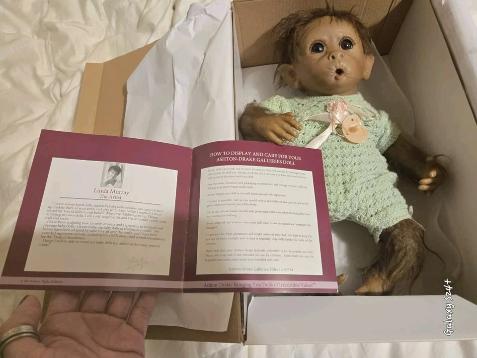 The Ashton-Drake Galleries So Truly Real Baby Monkey Doll Clementine 14" Foto 4 de 4