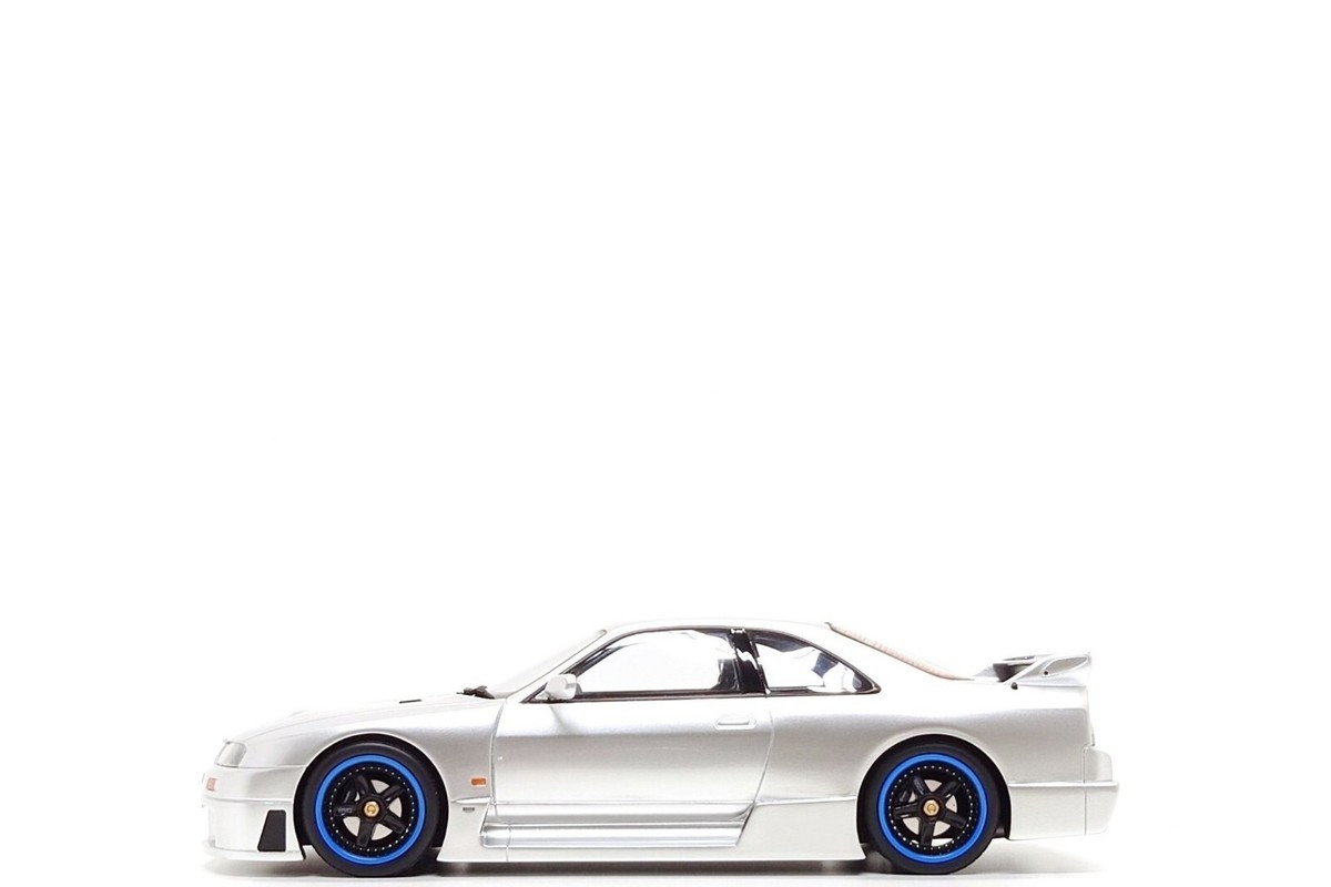 OttO Mobile 1:18 Nissan Skyline GT-R (R33) NISMO LM in Spark OttO Mobile 1:18 Nissan Skyline GT-R (R33) NISMO LM in Spark