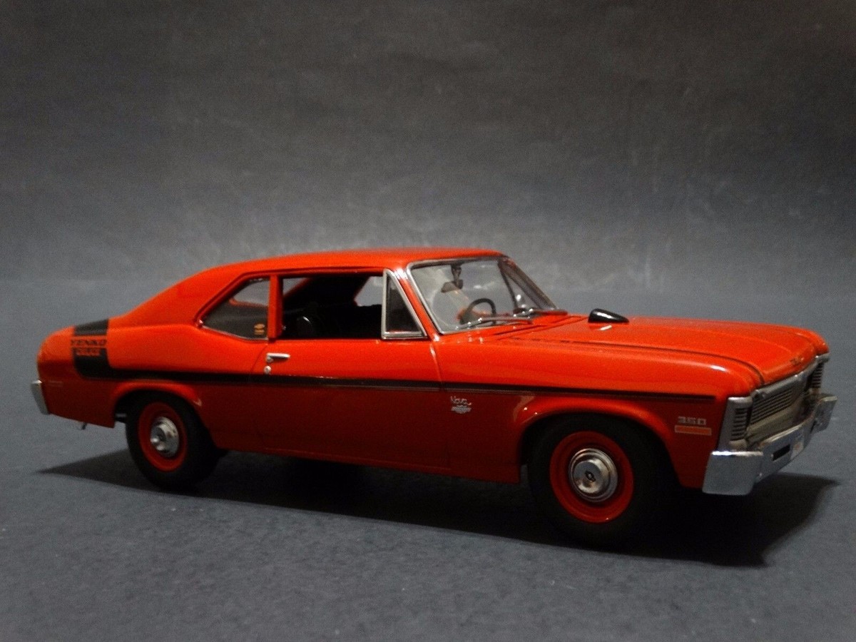 No56ミニカー1/18箱あり1970 Ienko Chevrolet Nova 1970 YENKO LT 1 CHEVY NOVA DEUCE 1:18 CRANBERRY RED GMP 18830