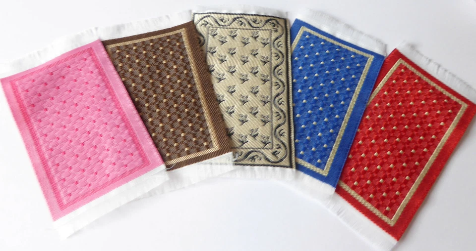 MARKENLOS Badematte Fußmatte Teppich Wenden Tupfen rosa rot blau braun Puppenstube 1:12