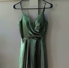 Morgan & Co. Green Satin V-Neck Spaghetti Strap Long Gown Maxi Dress Size 7