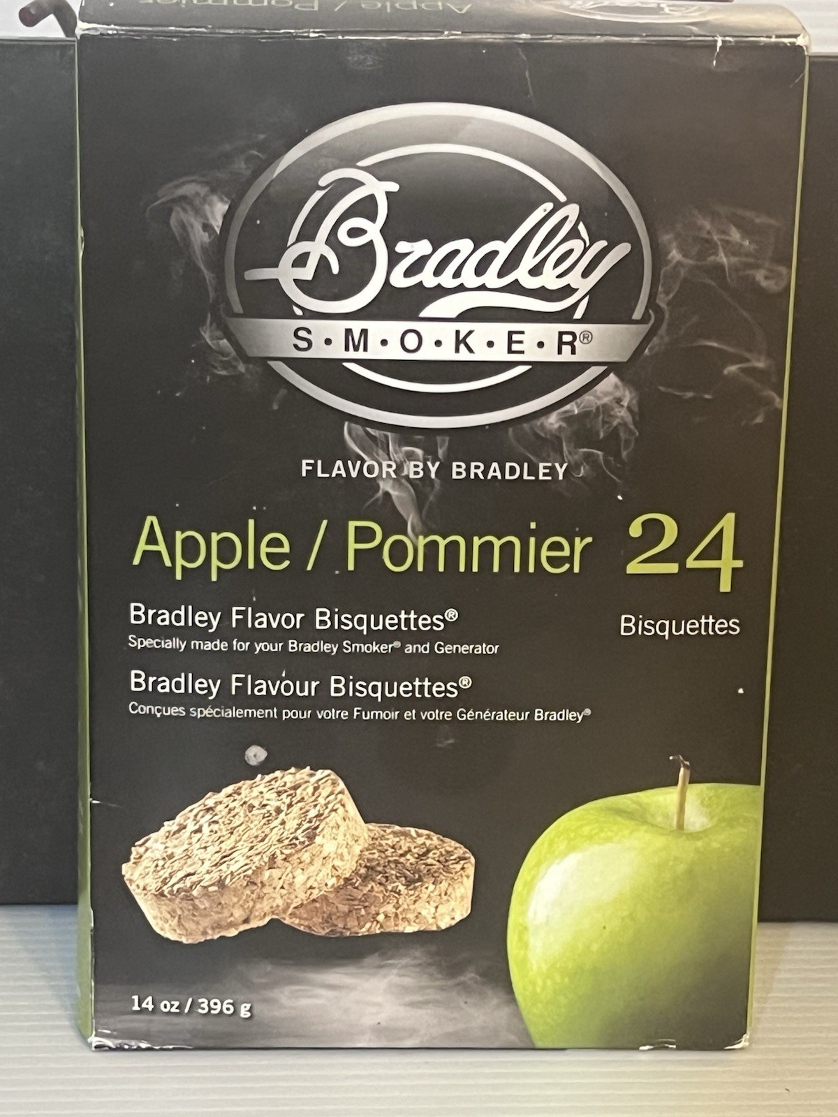 Bradley Smoker Apple Flavor Wood Smoking Bisquettes 21-Count