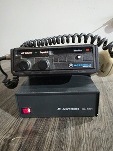 ASTRON SL-15R Power source PLUS attached MOTOROLA MAXAR 80