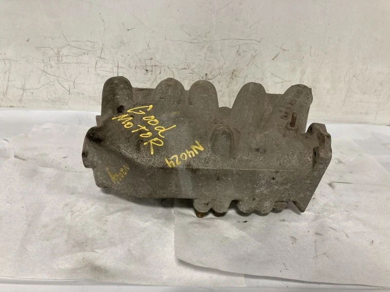 Intake Manifold Fits 84-88 QUANTUM 1508692 - Image 2 of 4