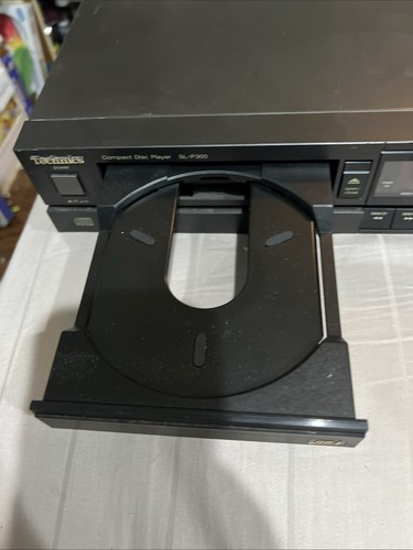 Vintage Technics SL-P300 Compact Disc Player Japan 1986 Tested, Works, No Remote - Picture 10 of 10