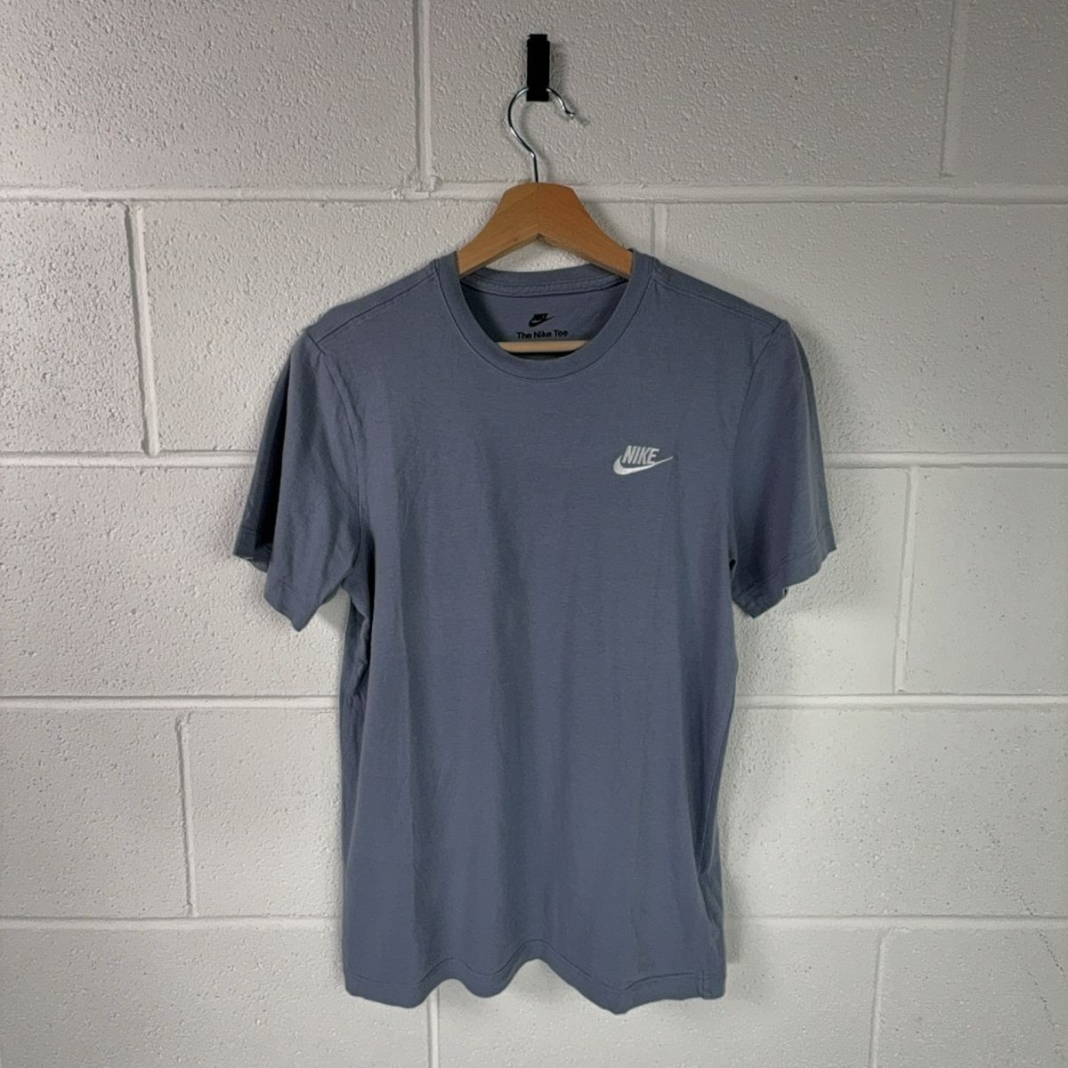 size xs nike men's shirts & tops