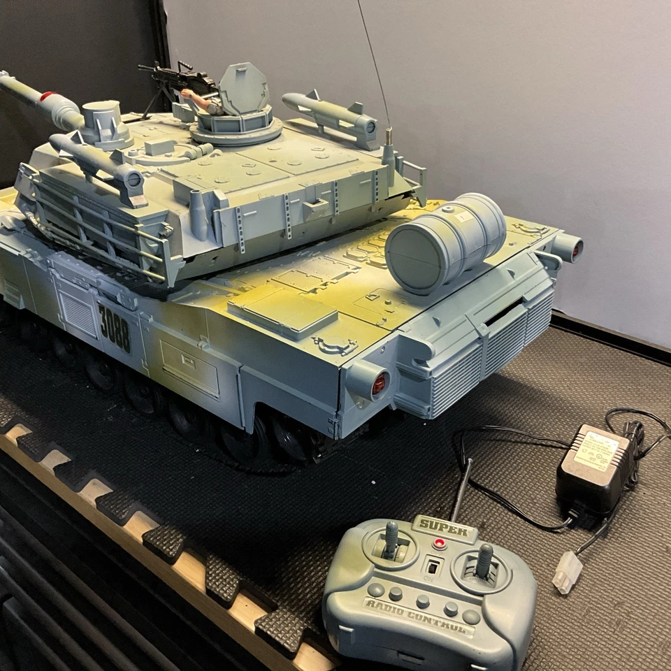 Heng Long Vintage RC  Abrams M1A2 RC Tank 3088 Runs Smoothly 340 Turret/😲 - Image 4 of 4