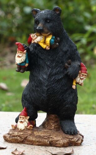 Exclusive Garden Gnome in Trouble W/Bear Resin Statue Yard Lawn Home Decor - Afbeelding 1 van 7