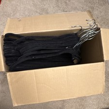 Black Velvet Non-Slip Space Saving Clothes Hangers for Coat, Dress, Suit