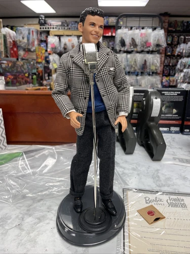 Muñeca Barbie Loves Frank Sinatra