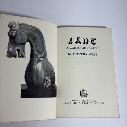 JADE A Collector's Guide By GEOFFREY WILLS 1964 1st Ed. Hardcover w/ DJ. AA - Picture 14 of 23