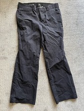 Dockers Khaki Goodness Inside Pants 14M Black Mid Rise Stretch Crop Capri