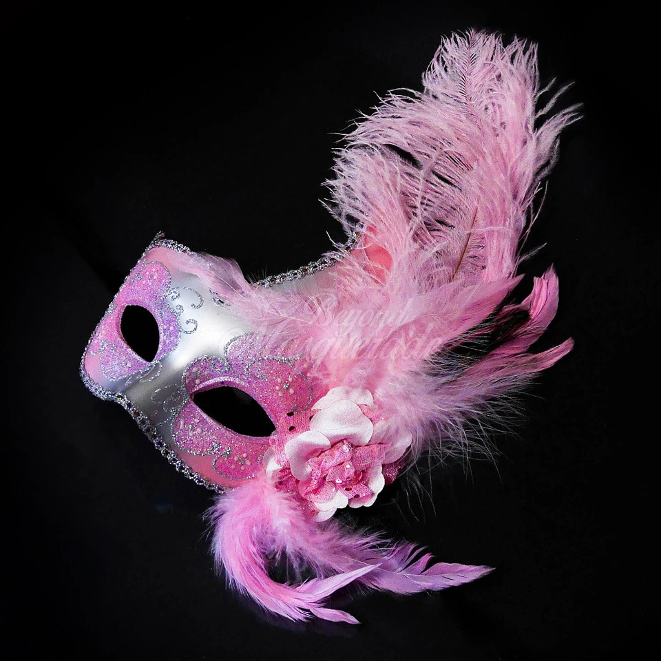 Máscara feminina veneziana pena de avestruz M6131 prata/rosa claro - Imagem 4 de 4