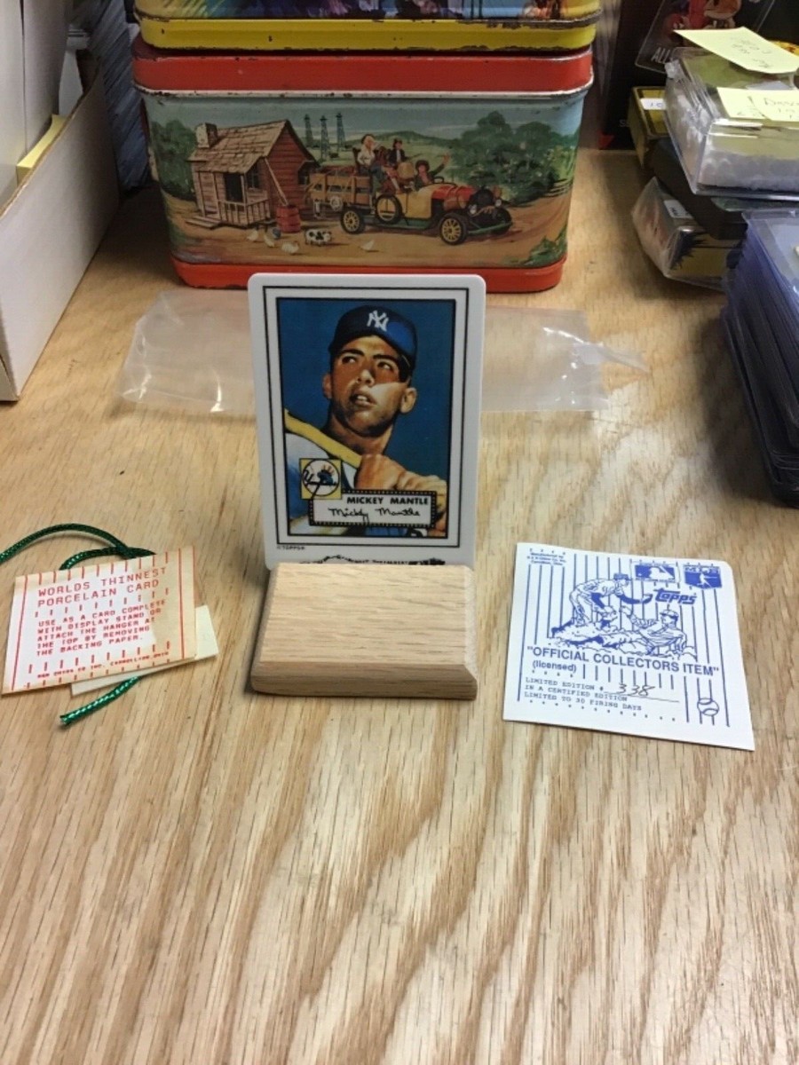 mickey mantle limited edition card 1996 Mickey Mantle 23K Gold Card Graded Gem-Mint 10 main image 0